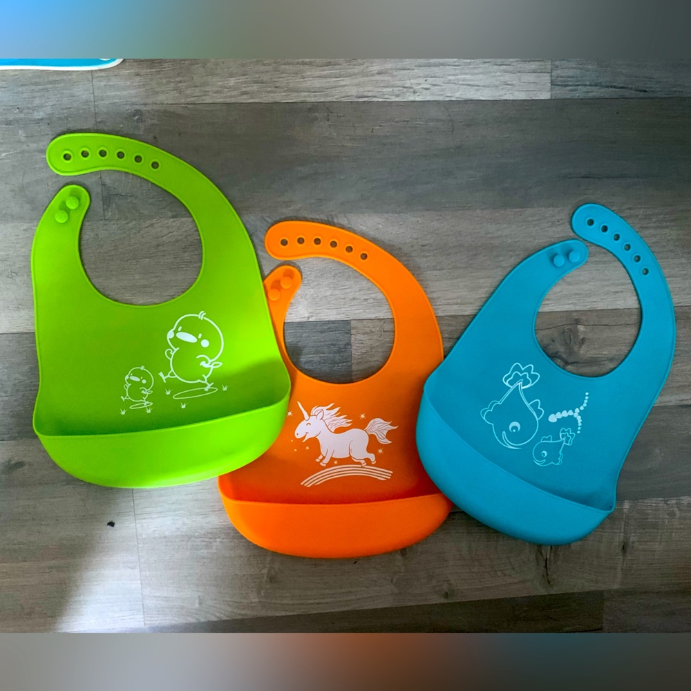 3 Silicone Apron Bibs